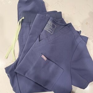 Figs Space Navy scrub set medium